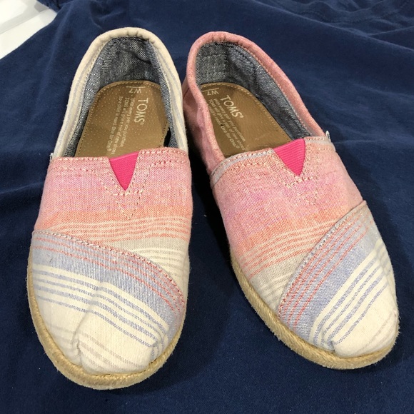 Toms Shoes - Toms Flats 🥰